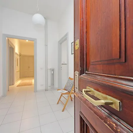 Apartament Casa Serafina In Prati District *